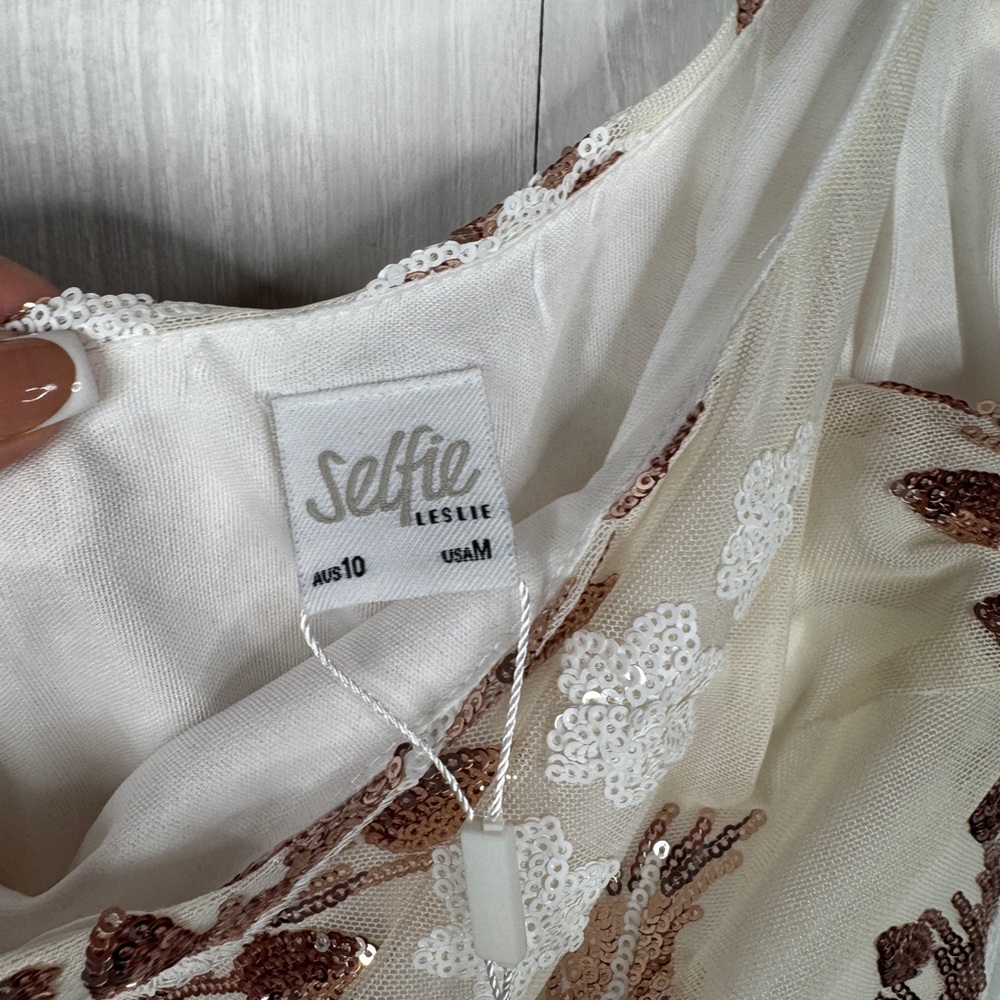 Selfie Leslie White & Gold Floral Sequin Mini Dress - Picture 8 of 10